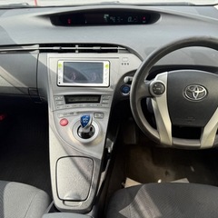 H25年式　プリウス　車検満タン引き渡しの画像