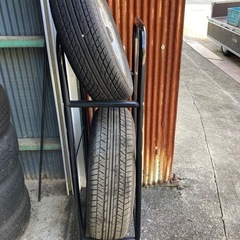 タイヤラック　ホイール　自動車　1台3500円　カバー　キャスター付き の画像