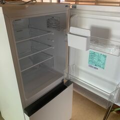 【中古】hisens冷蔵庫２ドア白サイズ　480×510×1100の画像