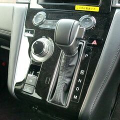 ❑全国自社ローン対応❑        ●令和2年3月登録三菱デリカD5 G 4WDの画像