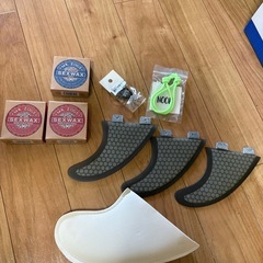 サーフボード6.1ft (付属品多数)の画像