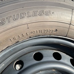 ハイエーススタッドレス 195/80R15純正ホイール付4本セット 2023年製造品の画像