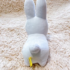 ミッフィー ブルーナ うさぎぬいぐるみ 白 30㎝くらいのサイズの画像