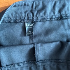 黒のミニスカート（中はパンツタイプ）の画像