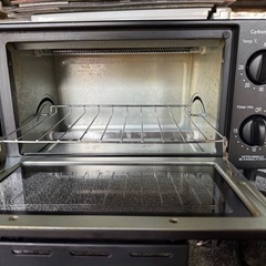 山善] カーボン トースター オーブントースター 一人暮らし 二人暮らし 2枚焼き 「トーストが90秒で完成」 温度調節 タイマー機能 1200W 受け皿付き ブラック YTSC-C120(B)の画像