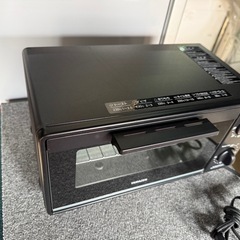 山善] カーボン トースター オーブントースター 一人暮らし 二人暮らし 2枚焼き 「トーストが90秒で完成」 温度調節 タイマー機能 1200W 受け皿付き ブラック YTSC-C120(B)の画像