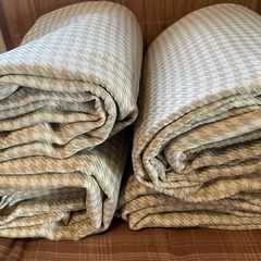 カーテン　幅100 丈135     4枚あり　の画像