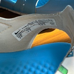 キッズ　NIKEサンダルの画像