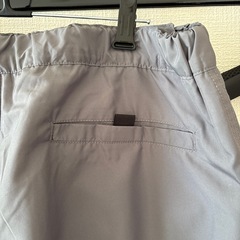 メンズUNIQLOナイロンカーゴパンツの画像