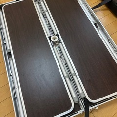アウトドア用テーブル・椅子セット(引取先決定)
の画像