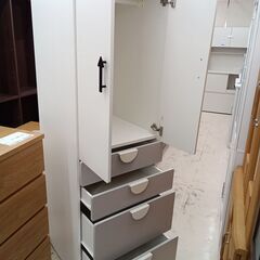 リユースのサカイ栃木店★ジモティ割あり★ IKEA チェスト ホワイト W60×D60×H181 クリーニング済み TC11566の画像