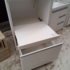 リユースのサカイ栃木店★ジモティ割あり★ NITORI 食器棚 ホワイト W59.5×D50.5×H200.5 クリーニング済み TC11567の画像