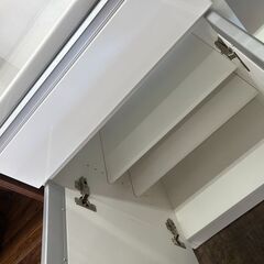 【リユ-スのサカイ広島石内店】ジモティ割！３枚扉オープンボード/クリ-ニング済み/HG-7872/広島市 家具　佐伯区 家具　南区 家具　西区 家具　東区 家具　中区 家具　安佐南区 家具　安佐北区 家具　安芸区 家具　府中町 家具　海田町 家具　熊野町 家具　坂町 家具　廿日市市 家具			 			の画像