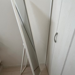 スタンドミラーの画像