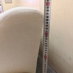 東♪#463 ローソファ 2人がけ ホワイト系 ウッド アクセント いんてりたインテリアの画像