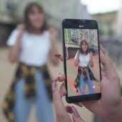 【スマホで動画編集】YouTubeデビューしませんか？パソコンレンタル、親子で参加OK！動画編集スクールMASTERの画像