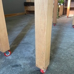 内装屋さんオーダーメイドテーブルの画像