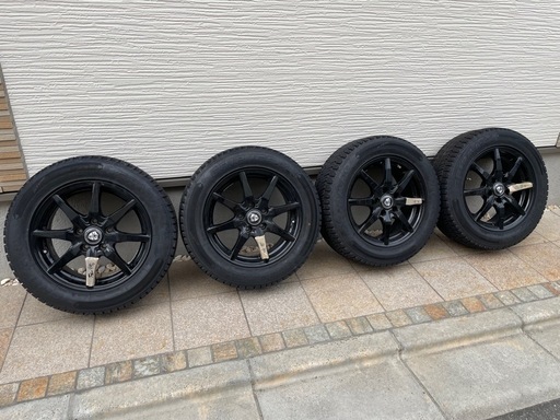 スタッドレス　タイヤホイール　 2024年製　205/60R16  新品購入後3ヶ月のみ使用　プリウスα ミニバン等