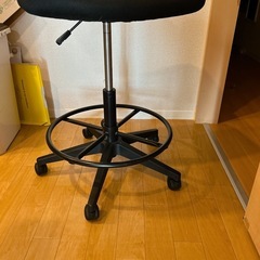 イス オフィスチェアの画像