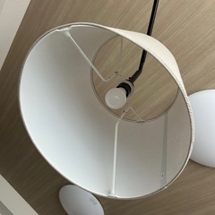 IKEA フロアランプの画像