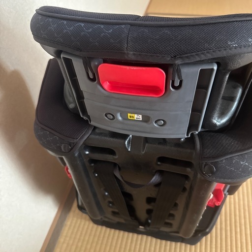 ジュニアシート　エアグルーヴプラス