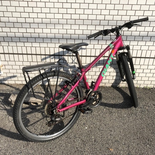 GIANT　マウンテンバイク　シマノ21段変速　ワインレッド色　XS