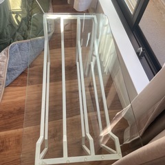 unico   ローテーブル　ガラス天板　おしゃれ　ローテーブル　サイドテーブル　白　　マガジンラック　見せる収納の画像