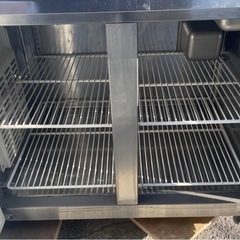 業務用テーブル冷蔵庫の画像