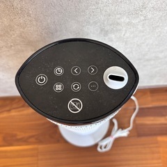 セラミックファンヒーター タワー型 スリム 加湿機能付きの画像