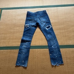 ダメージジーンズの画像