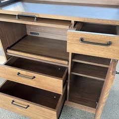 人気家具ブランド LOWYA (ロウヤ) キッチンキャビネット New Julamo (ニュージュラモ)&ハンドメイド木製アイアンシェルフ　セットの画像