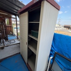 物置 スチールせい製の画像