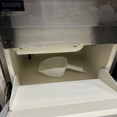 製氷機　サンヨー SIM-S3500の画像