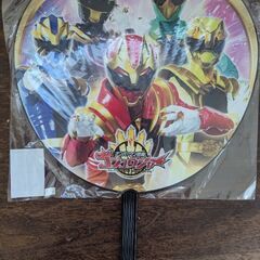 ゴジュウジャーうちわの画像