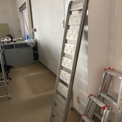 現状販売 特価 家具 インテリア 収納 新生活 引越し 工具 机 事務所 店舗 オフィス 中古 リサイクル の画像