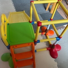 製造終了のれあのレアロディ 滑り台付きジャングルジムの画像