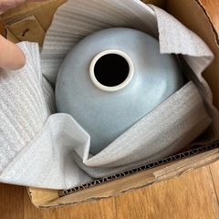 九谷焼 球形花瓶 青色 KUTANI YAMAGUCHI ORIGINALの画像