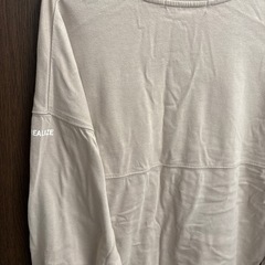 長袖Tシャツ ベージュの画像