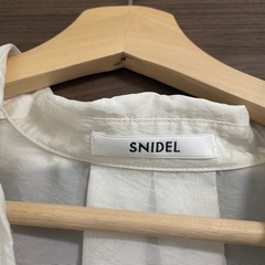 SNIDEL ブラウスの画像