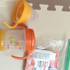 ベビービョルンエプロン、ピジョン　マグマグの画像