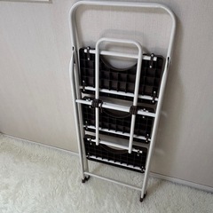 取引中‼️折りたたみ　脚立の画像