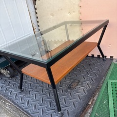 Franc Francと思われるコーヒーテーブル　ガラステーブル　の画像