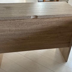 ほぼ新品　机　テーブルの画像