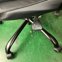 ゲーミングチェア　椅子　ブラックの画像