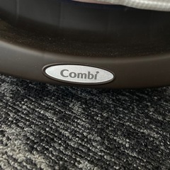 combiキャスター付き ベビーハイローチェア  の画像