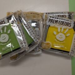 イロドリパッド９個　+　てがたスタンプ専用インキ　20個ほど　差し上げますの画像