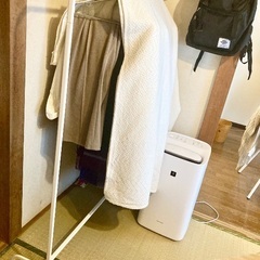 イケア MULIG ムーリッグ ハンガーラックホワイト【お譲先決定】の画像