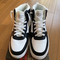 スニーカーの画像