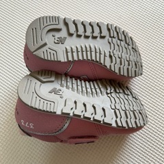 ニューバランス　ピンク　13.5cmの画像