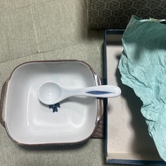 食器セットの画像